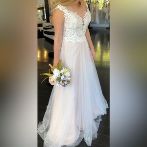 Ivory & Champagne Bridal Gown NWOT